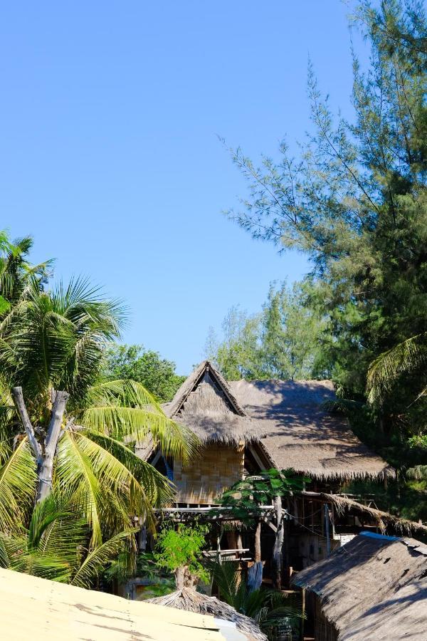 Gili Meno Eco Hostel Exteriör bild